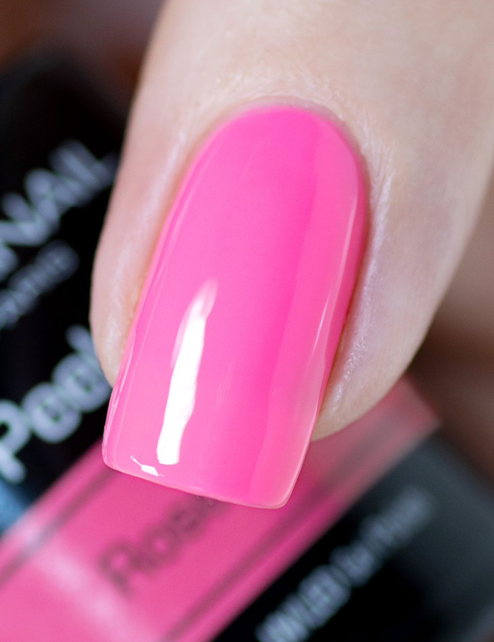 vernis semi-permanent rose fluo